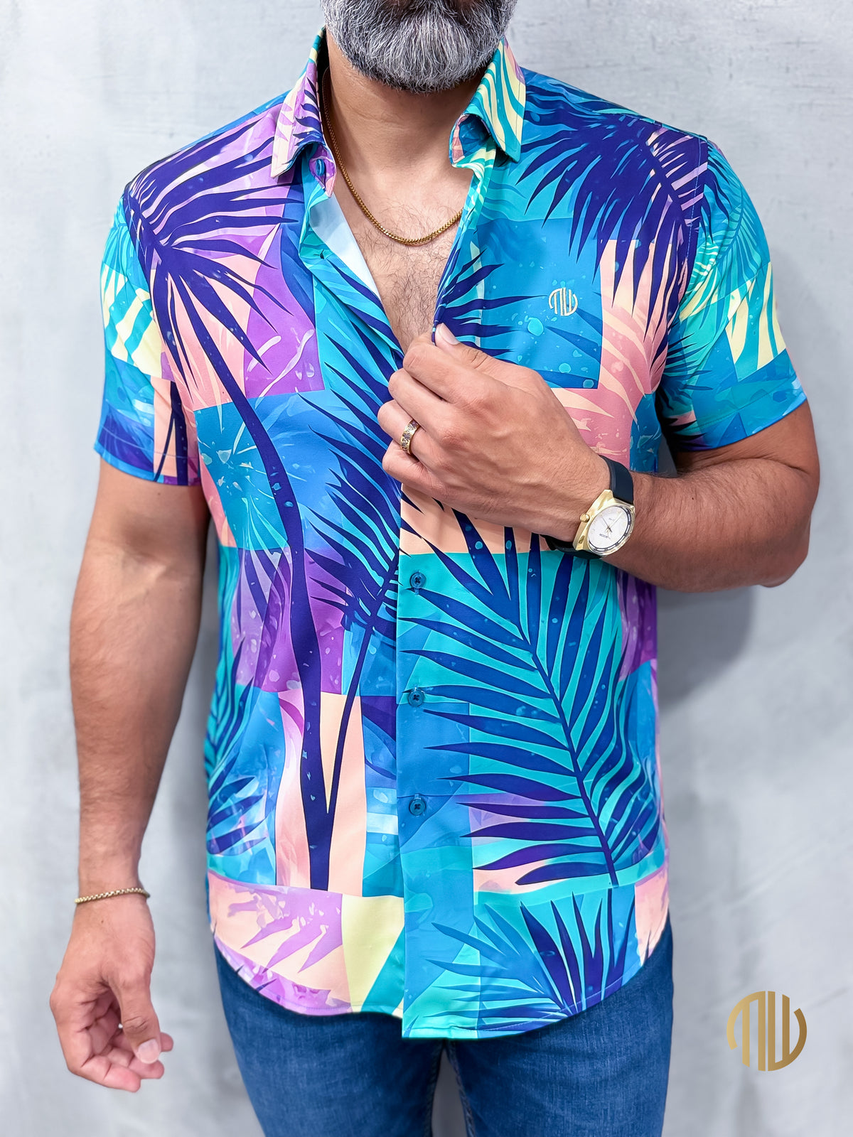 Producto MW El Yunque | Camisa Exclusiva · Temporada 15, de MW Closet PR, vista 1