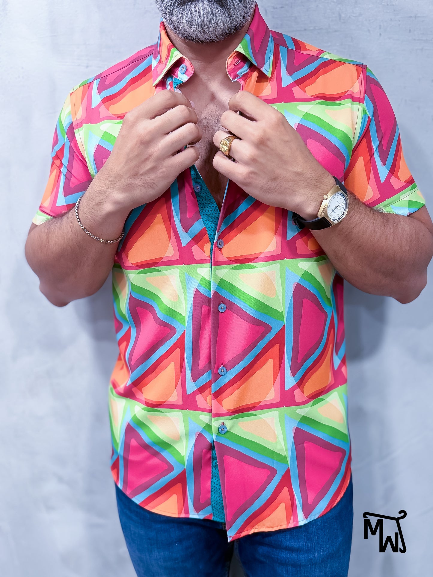 Camisa Manga Corta - Veraniego, corte slim fit, de Addict