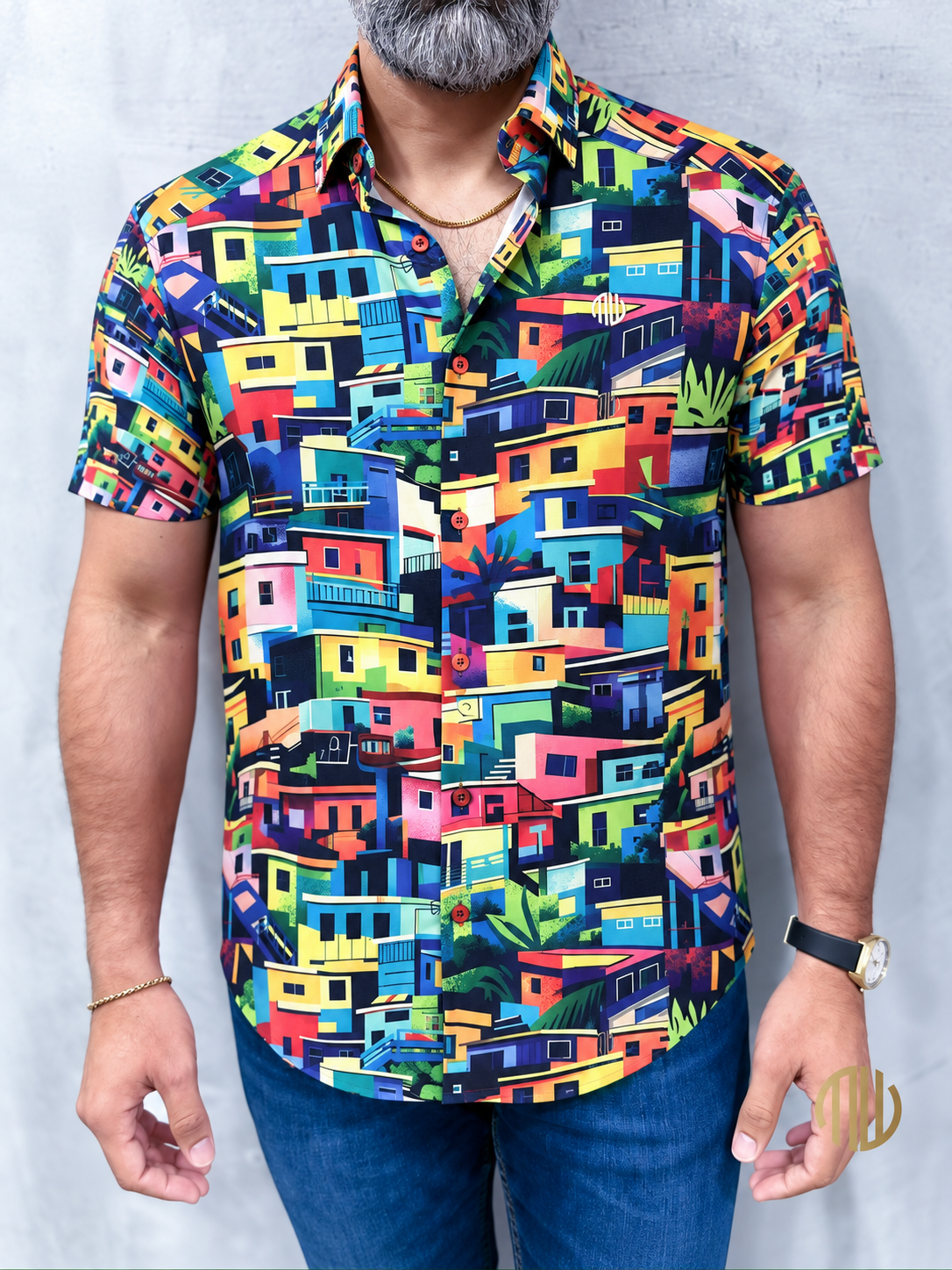 Camisa MW La Perla 1700 de manga corta con edificios multicolor, vista frontal en modelo