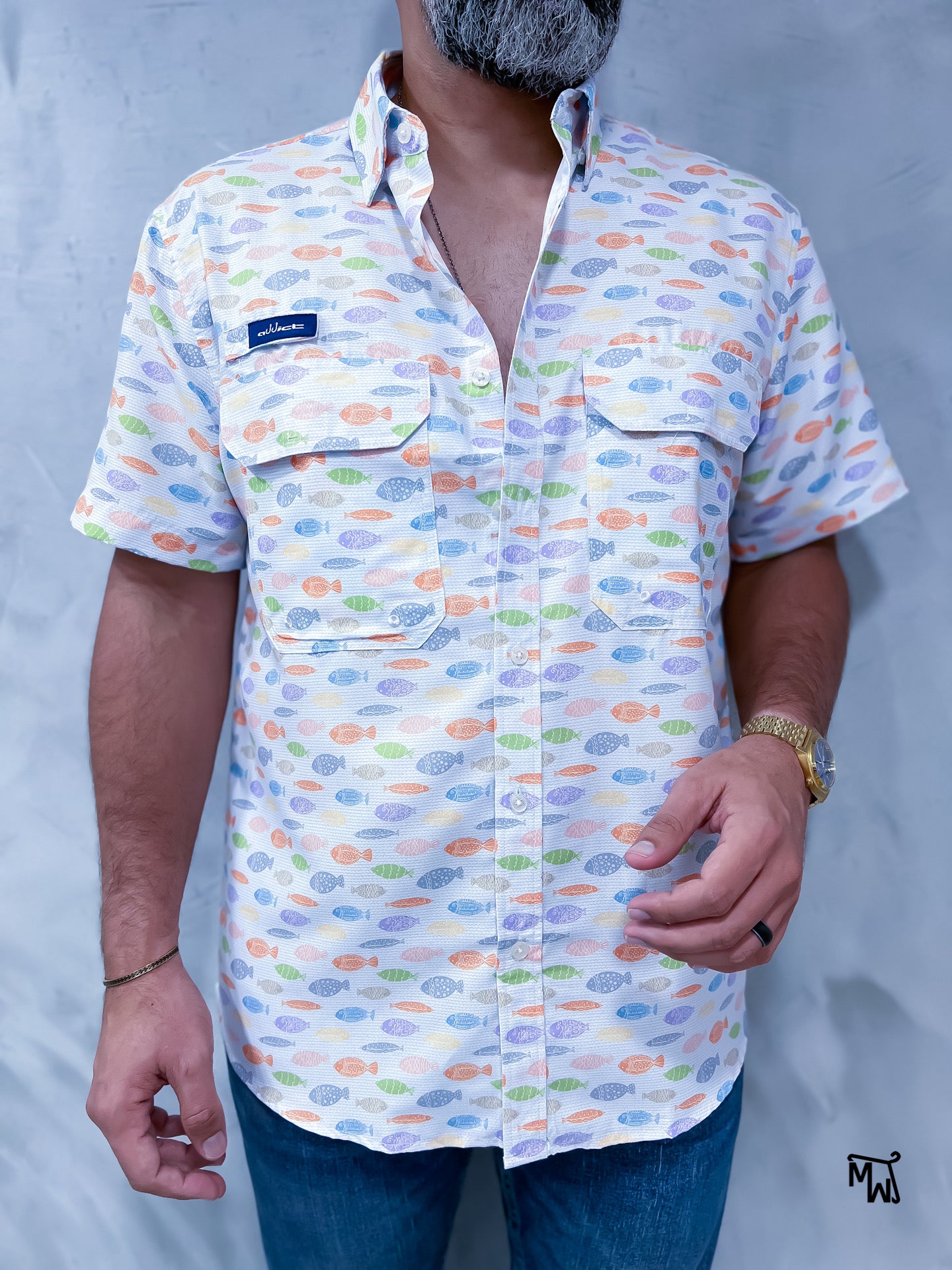 Camisa Performance “Peces en el río” (Normal Fit)