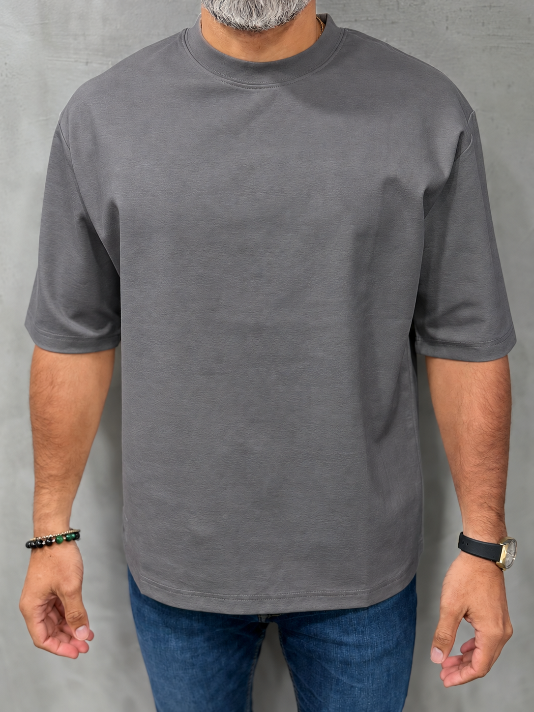 T-shirt Addict Essentials Oversized Charcoal para hombre - MW Closet PR