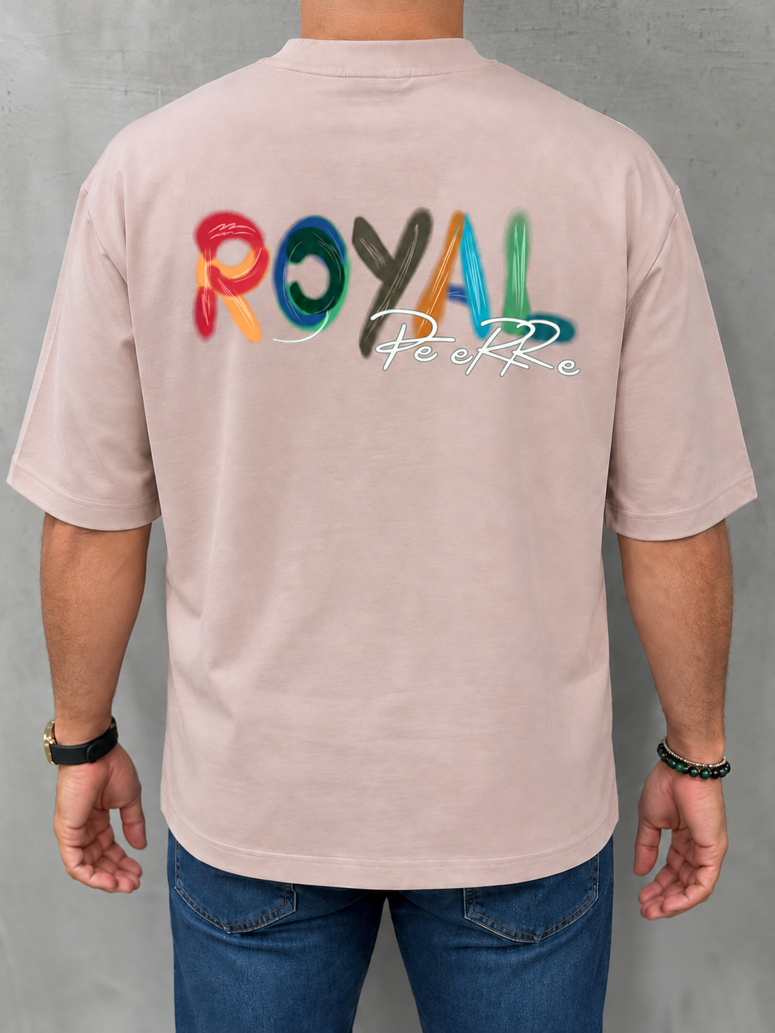 Royal Pe Erre rosa-viejo, espalda sobre modelo calvo — MW Men's Boutique