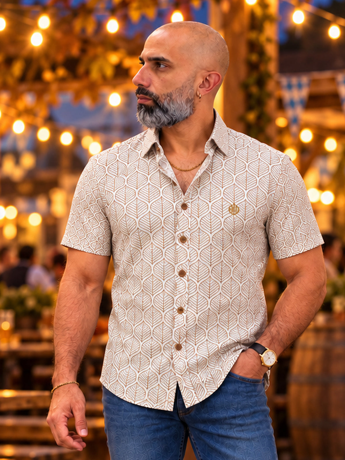 Edberto con camisa MW Oktober-Fest, portada lifestyle